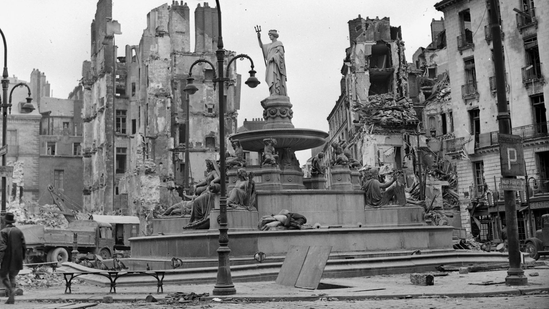 Guerre 1939-1945 : Les Nantais sous les bombardements