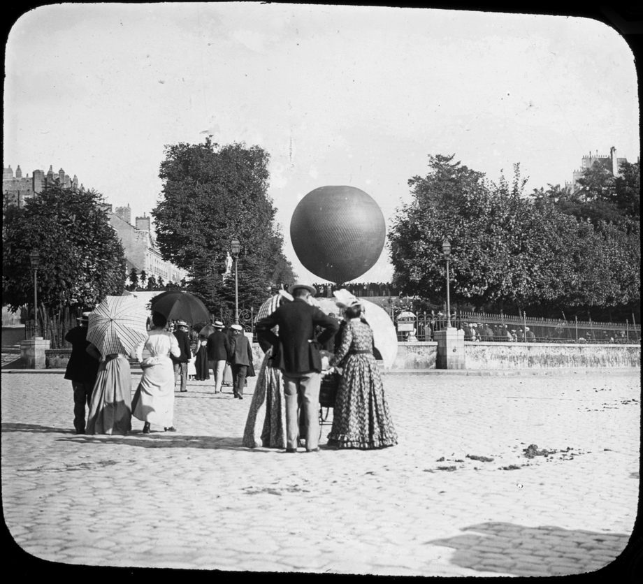 Le Stella, cours Saint-André, le 14 juillet 1900 (55Z8399)