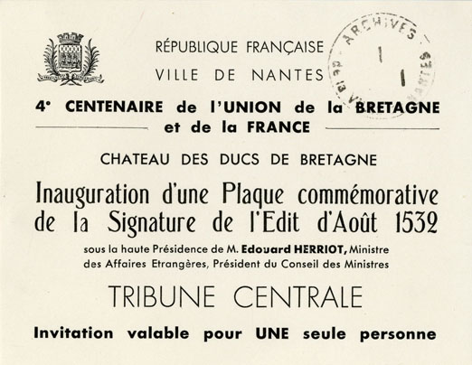 Invitation à la cérémonie d'inauguration de la plaque commémorant la signature de l'édit d'union de la Bretagne à la France (I1C41D52)