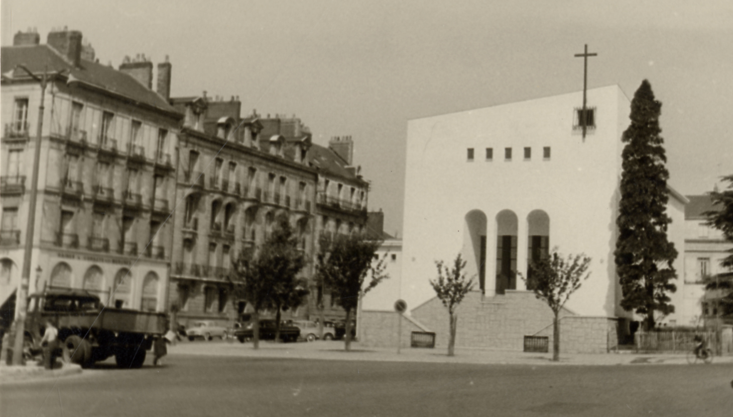 Recto-Verso - Première pierre : le temple protestant de Nantes